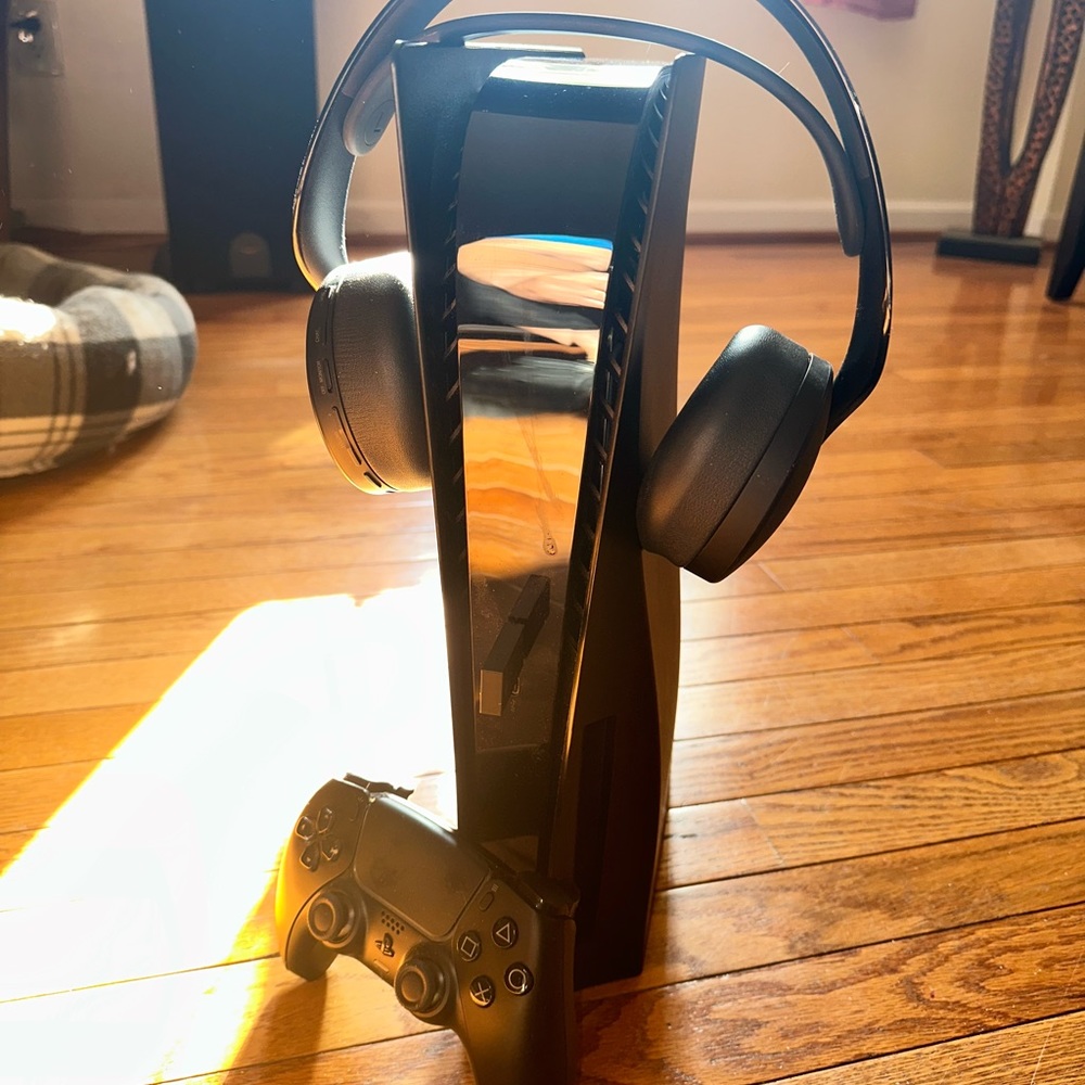 PlayStation 5 disc console